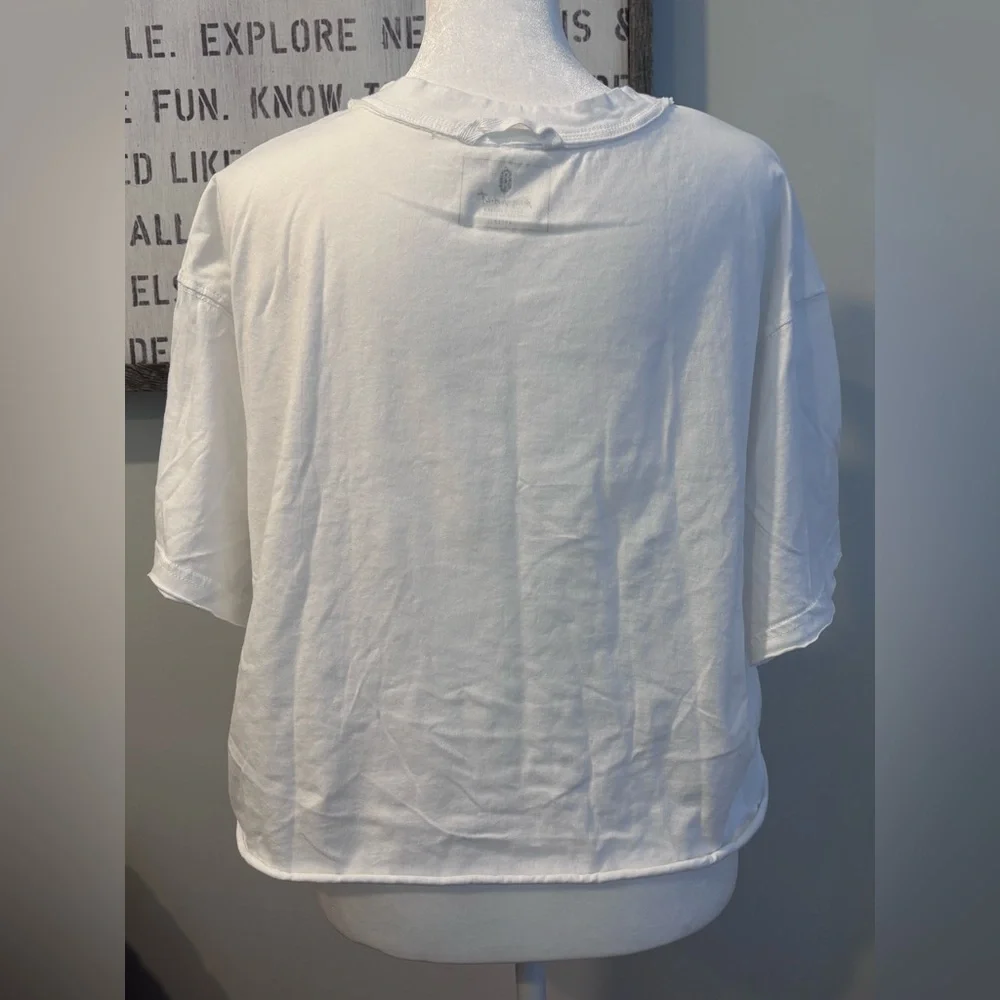 FP Movement by Free People White Crop Tee in XS - Picture 4 of 9